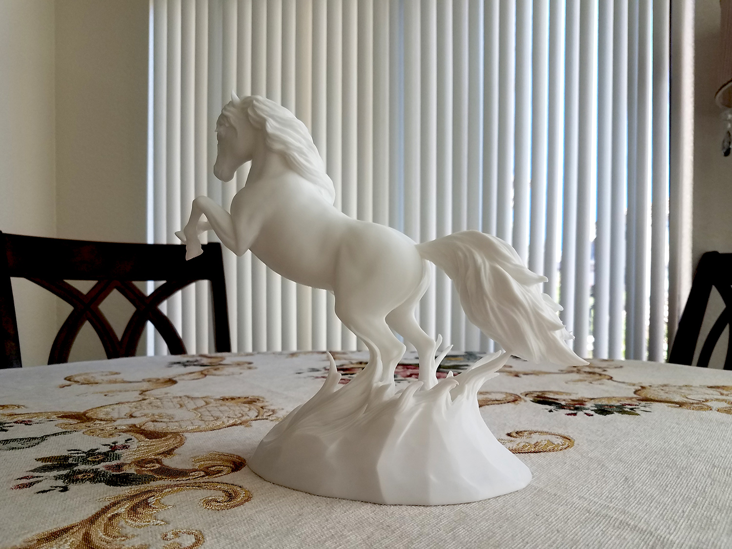 Horse Tabletop Figurine. 3D Printed high-quality sculptures on demand.